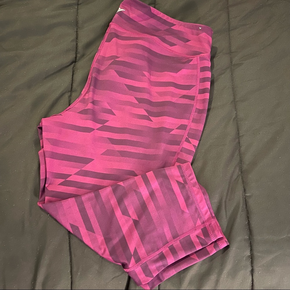 Old Navy Active Cropped Leggings